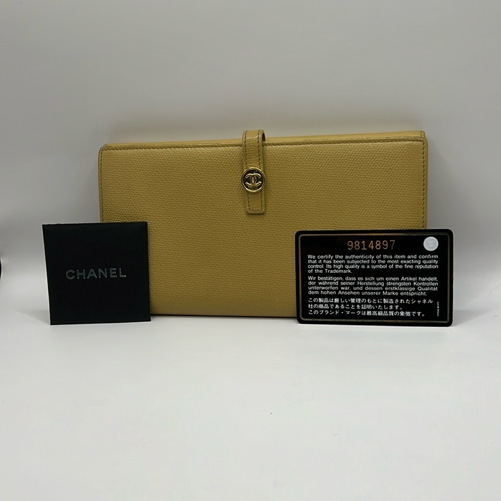 Chanel Vintage Long Leather Wallet